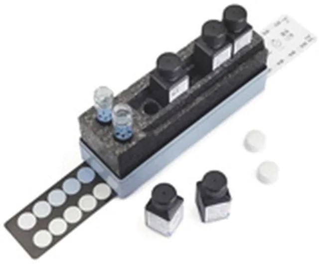 MQUANT® PRUEBA DE AMONIO, MÉTODO COLORIMÉTRICO, INCLUYE TARJETA DE COLOR Y BLOQUE COMPARADOR, SENSIBILIDAD DE 0.05 - 0.8MG/L NH4 - 1KIT X 100 PRUEBAS