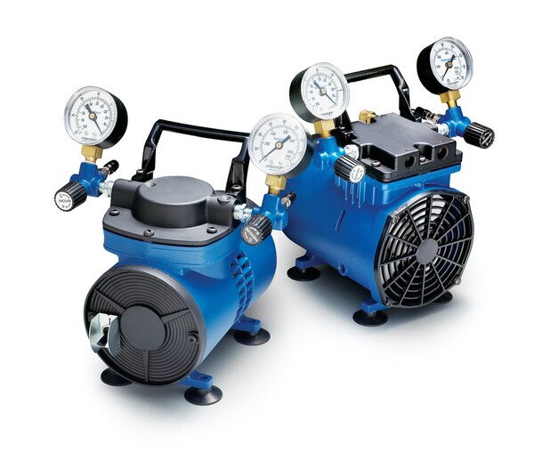 BOMBA DE PRESION/VACIO MARCA MILLIPORE, 1.5 cfm, MAXIMO VACIO 24.0 Hg. NIVEL DE RUIDO MENOR DE 60 Db, PRESION MAXIMA 20 psi. MOTOR DE 1/15 HP. 115 V, 60 Hz.