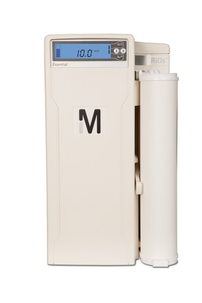 SISTEMA PURIFICADOR DE AGUA TIPO RIOS 16, PROVEE DE 16 LITROS HORA DE AGUA TIPO III A PARTIR DE LA RED. POSEE MEDICION DE LA CALIDAD DE AGUA CONSTANTE, MULTIPLES ALARMAS Y CONSUMO BAJO ELECTRICO