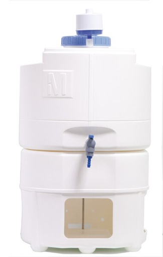 [TANKPE030] TANQUE DE ALMACENAMIENTO DE AGUA MARCA MILLIPORE EN MATERIAL POLIETILENO CON BAJO NIVEL DE EXTRAIBLES Y CAPACIDAD DE 30 LITROS. POSEE LLAVE MANUAL DISPENSADORA Y SENSOR DE NIVEL PARA QUE AL SER CONECTADO AL EQUIPO DE PURIFICACION RIOS O ELIX SE APAGUE