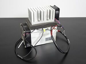 [700011357] ENSAMBLE DE MOTOR DEL CALENTADOR - ENFRIADOR DEL SAMPLE MANAGER UNIDAD