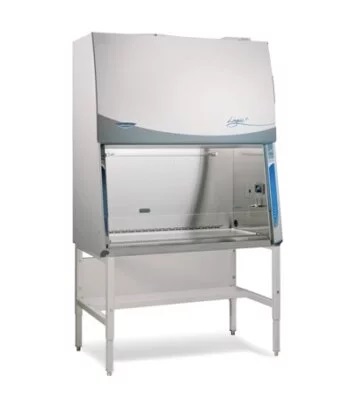 [J500023] BASE CABINA DE SEGURIDAD BIOLÓGICA II A, CON RUEDAS